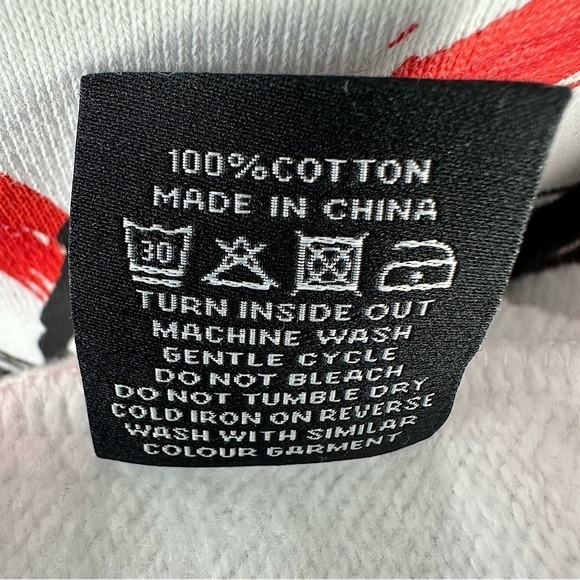 boy London Boy Is Love Long-sleeve Pullover Hoodie Heart Logo White Small - Picture 7 of 7